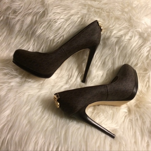 Michael Kors | Signature MK Monogrammed Brown Hamilton Platform Pumps | Size 8 - Picture 3 of 8